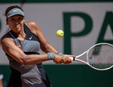 PG游戏-大坂直美在巴黎圣日耳曼比赛中绝杀，战术调整引发热议！的简单介绍