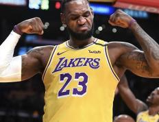 PG模拟器-包含詹姆斯连续十五场比赛得分超过连败，勇士挑战极限！的词条