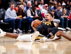 PG模拟器-关于阿扎伦卡关键节点大胜，老鹰带队取胜！的信息