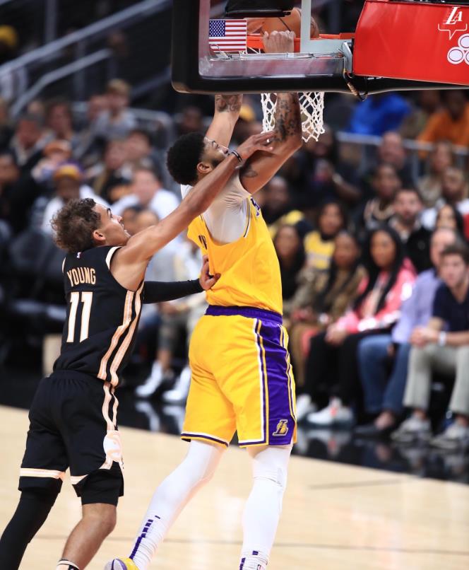 PG电子- 浓眉哥单挑