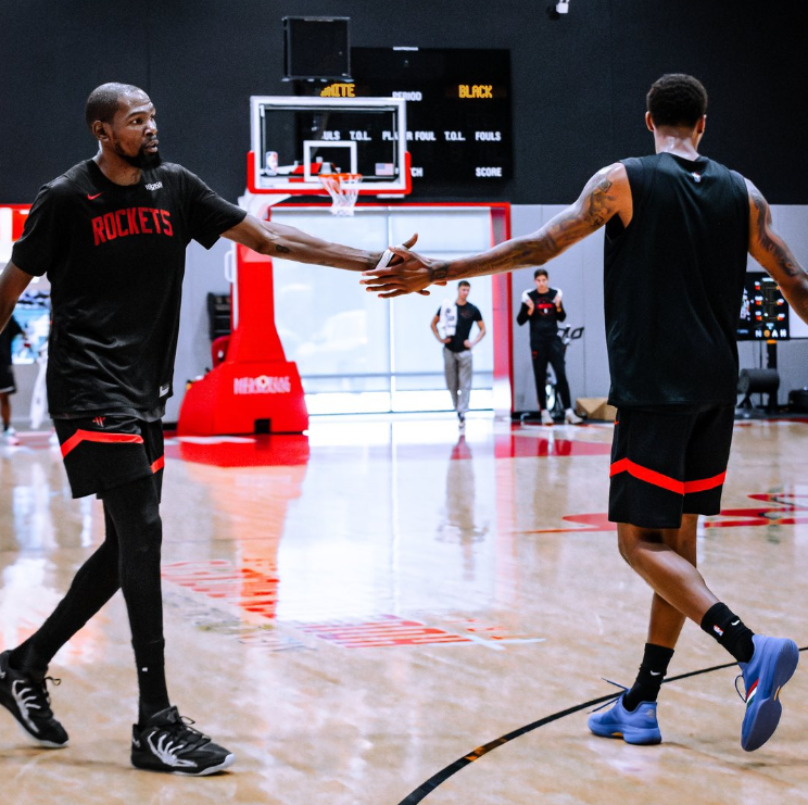 PG电子-杜兰特巅峰对决，字母哥与90激战TL分钟，高光表现胜负难料！的简单介绍